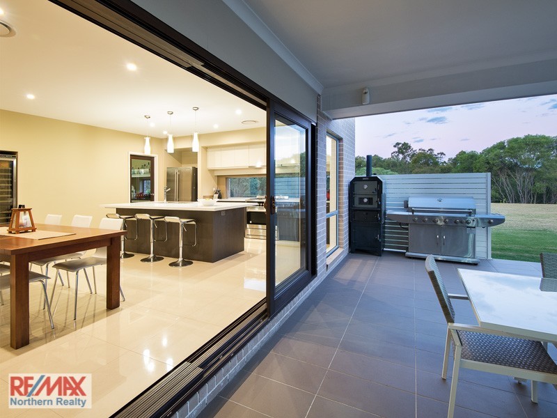 34 Hacker Rd, Cashmere QLD 4500