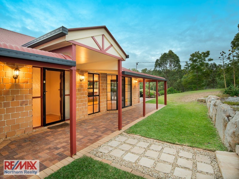 20 Dobsons Road, Clear Mountain QLD 4500
