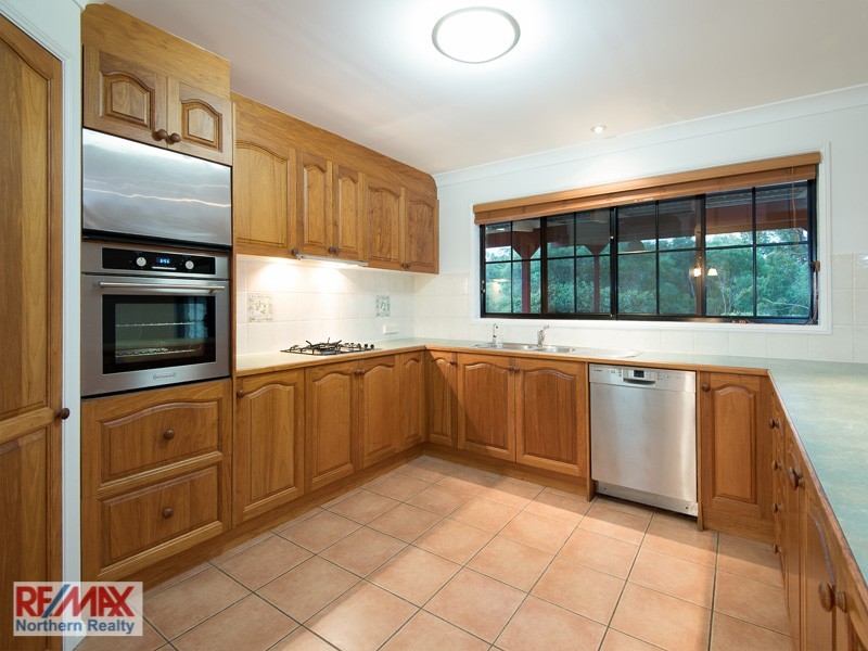 20 Dobsons Road, Clear Mountain QLD 4500