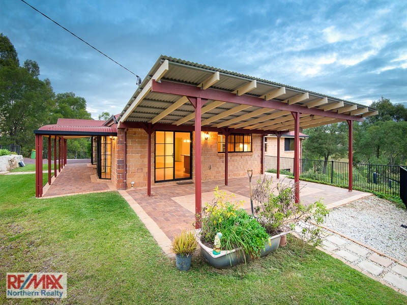 20 Dobsons Road, Clear Mountain QLD 4500