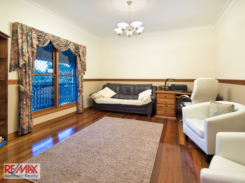 4 Marylin Terrace, Eatons Hill QLD 4037