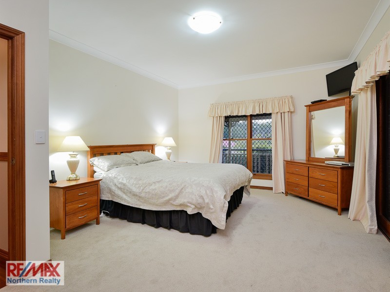 4 Marylin Terrace, Eatons Hill QLD 4037