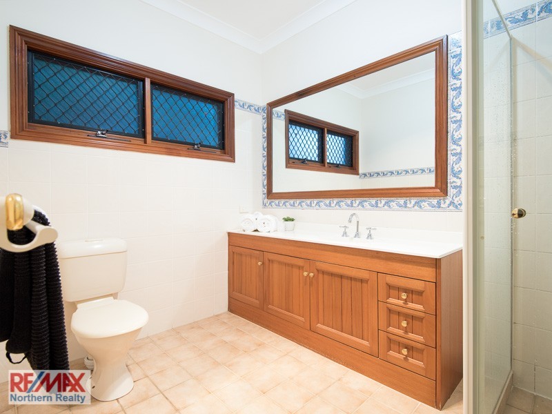 4 Marylin Terrace, Eatons Hill QLD 4037