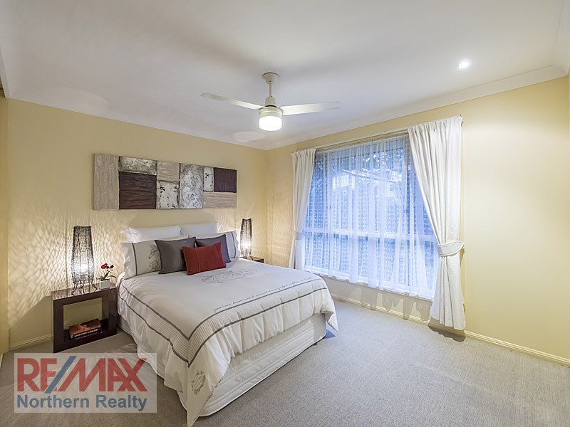 4 Monica Court, Eatons Hill QLD 4037