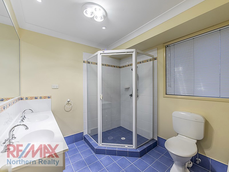 4 Monica Court, Eatons Hill QLD 4037