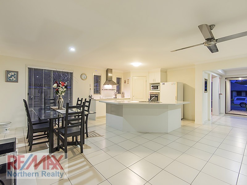 21 CROSSING DRIVE, Eatons Hill QLD 4037