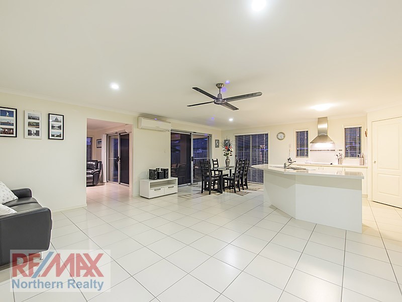 21 CROSSING DRIVE, Eatons Hill QLD 4037