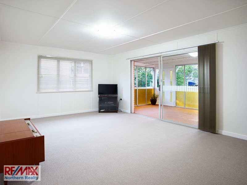 39 Narellan Street, Arana Hills QLD 4054