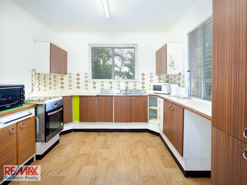 39 Narellan Street, Arana Hills QLD 4054