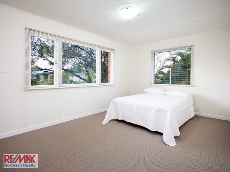 39 Narellan Street, Arana Hills QLD 4054