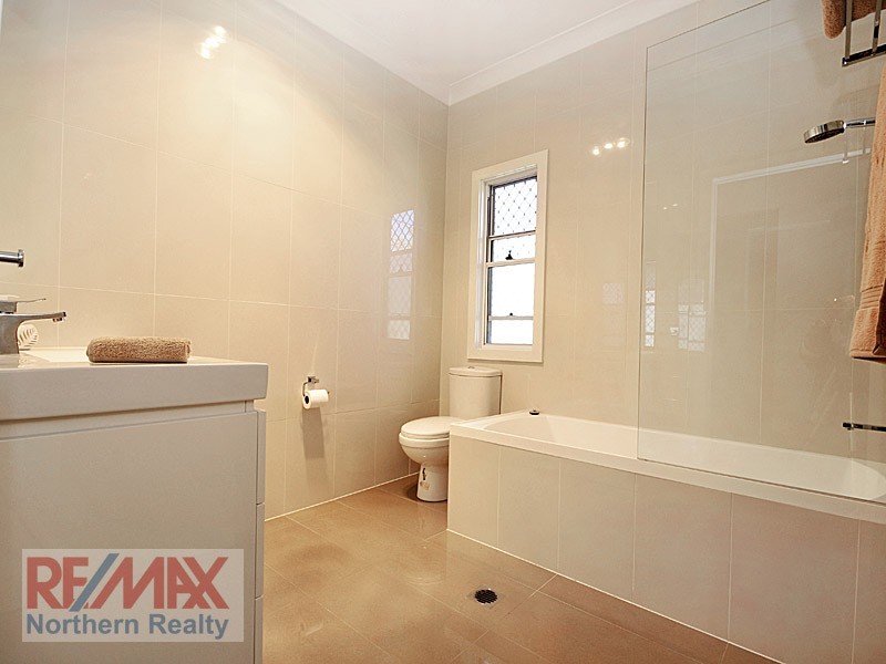 16 Westhoff Road, Northgate QLD 4013