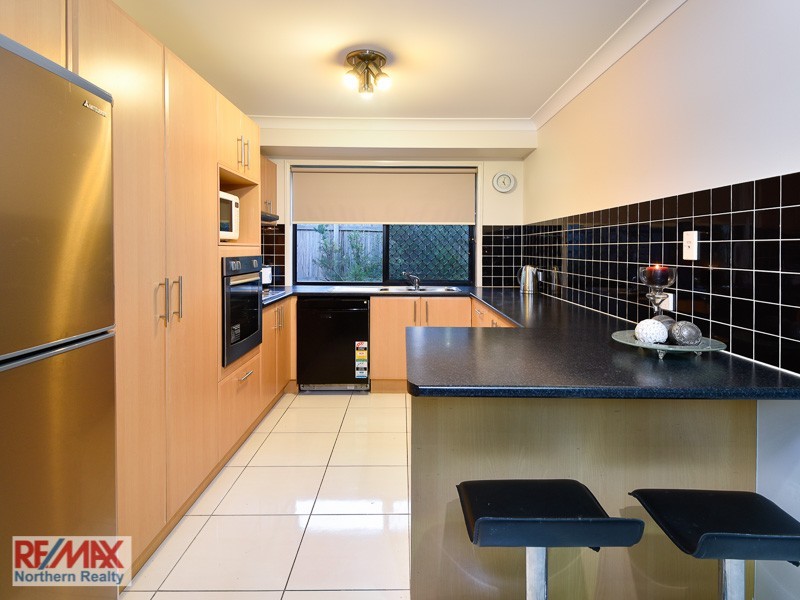 4 Curlew Court, Warner QLD 4500