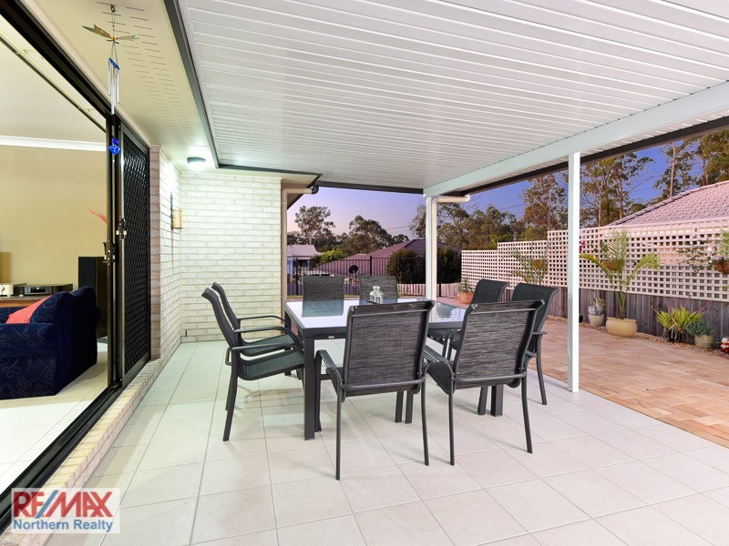4 Curlew Court, Warner QLD 4500