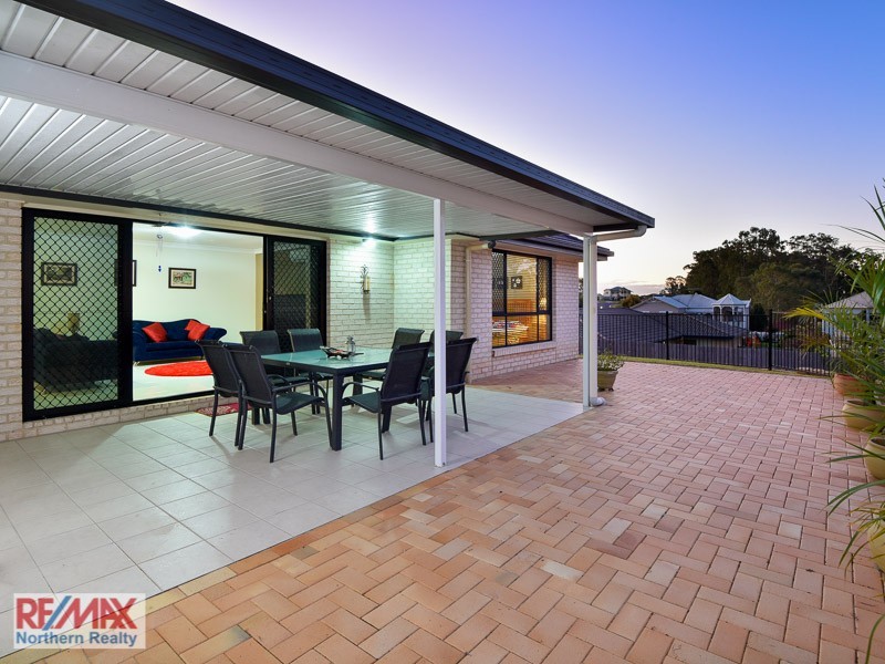 4 Curlew Court, Warner QLD 4500