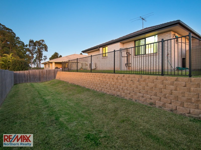4 Curlew Court, Warner QLD 4500