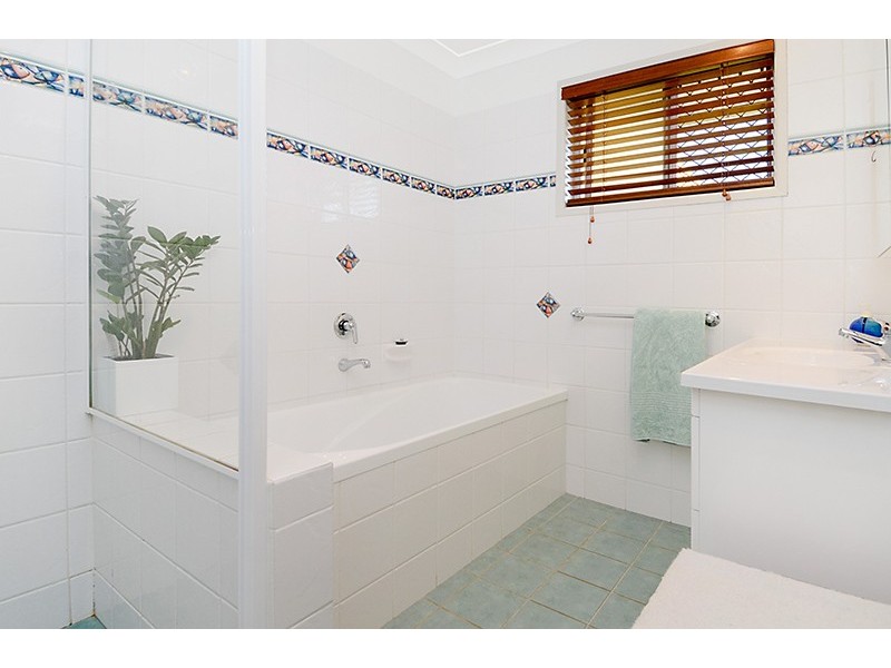 24 Wyngarde St, Mcdowall QLD 4053