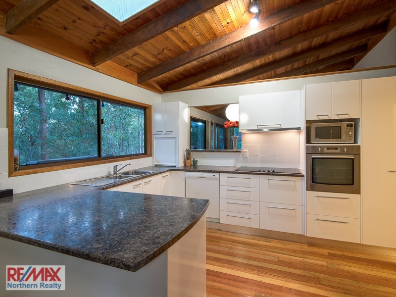 21 Buranda Road, Clear Mountain QLD 4500