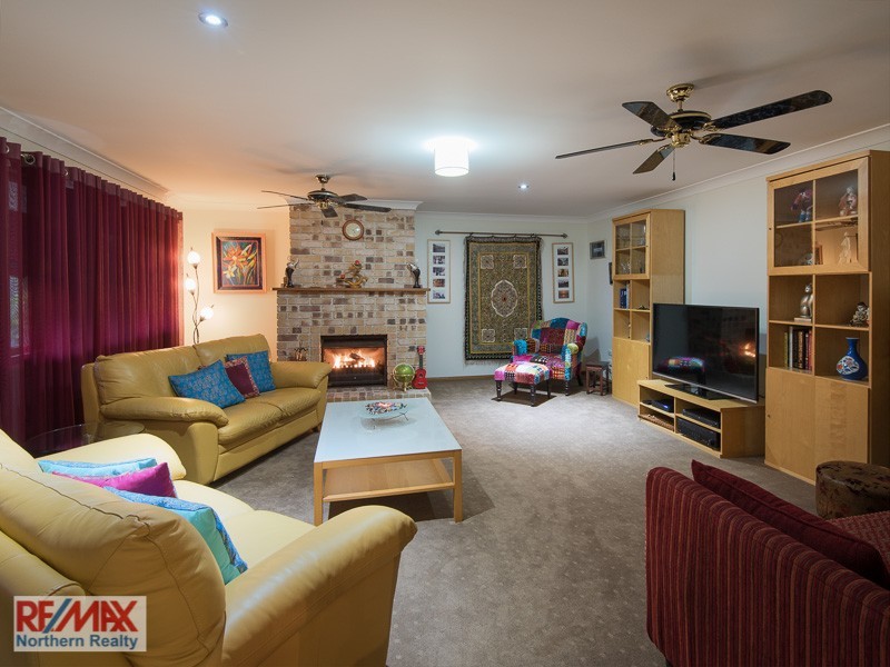 2 Ceratodus Ct, Lawnton QLD 4501