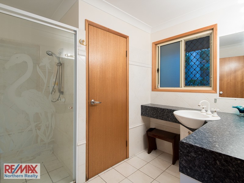 2 Ceratodus Ct, Lawnton QLD 4501