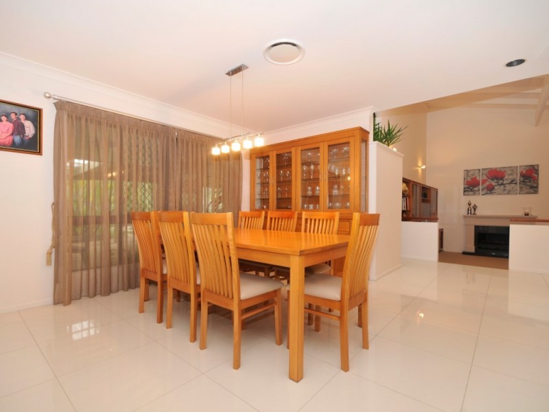 8 Pinecone Court, Bunya QLD 4055