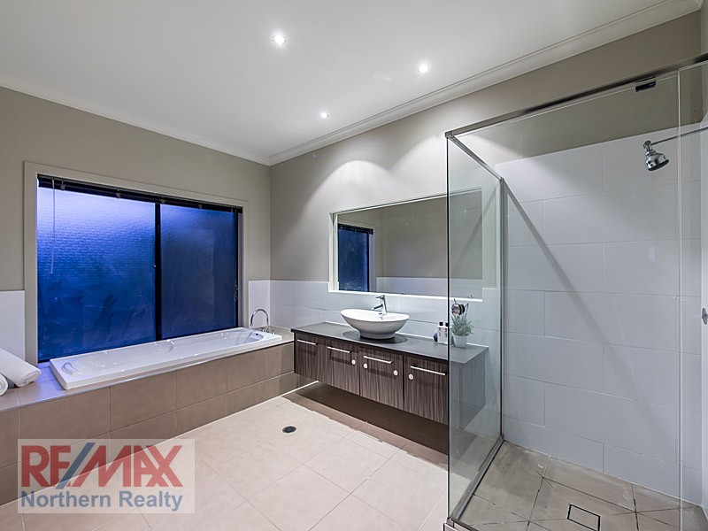 8 Trevor Place, Cashmere QLD 4500