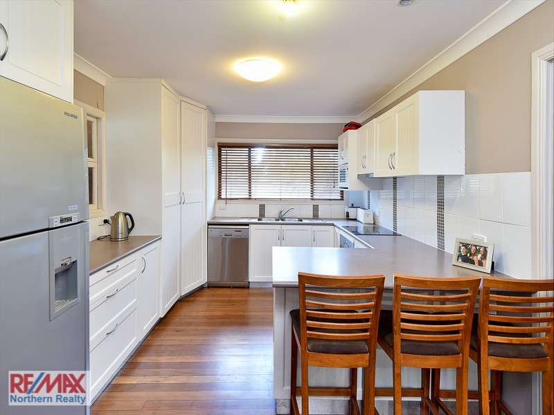 374 Samsonvale Road, Joyner QLD 4500