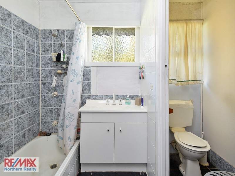 374 Samsonvale Road, Joyner QLD 4500