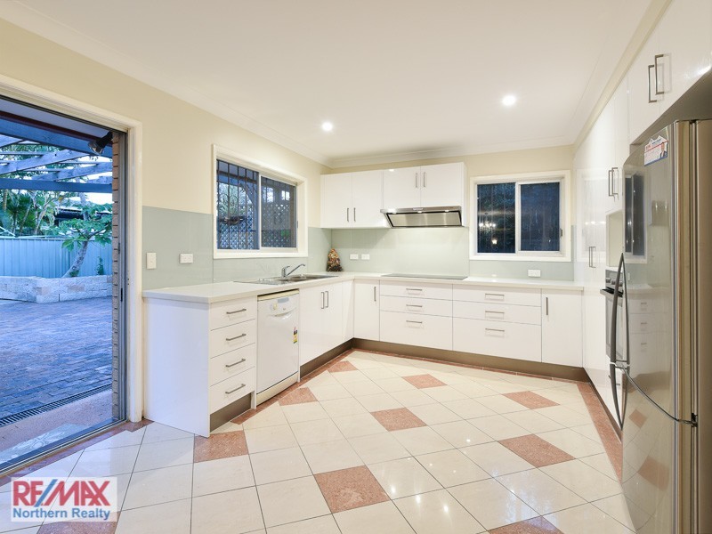 2 Cawarra Street, Carseldine QLD 4034