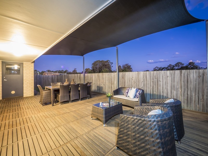 13 Max Ct, Albany Creek QLD 4035