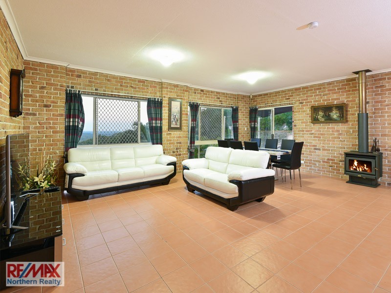 531 Clear Mountain Road, Clear Mountain QLD 4500