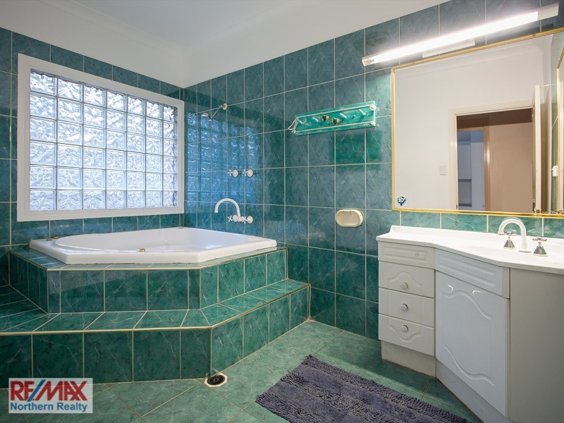 76 Gordons Crossing Road West, Joyner QLD 4500