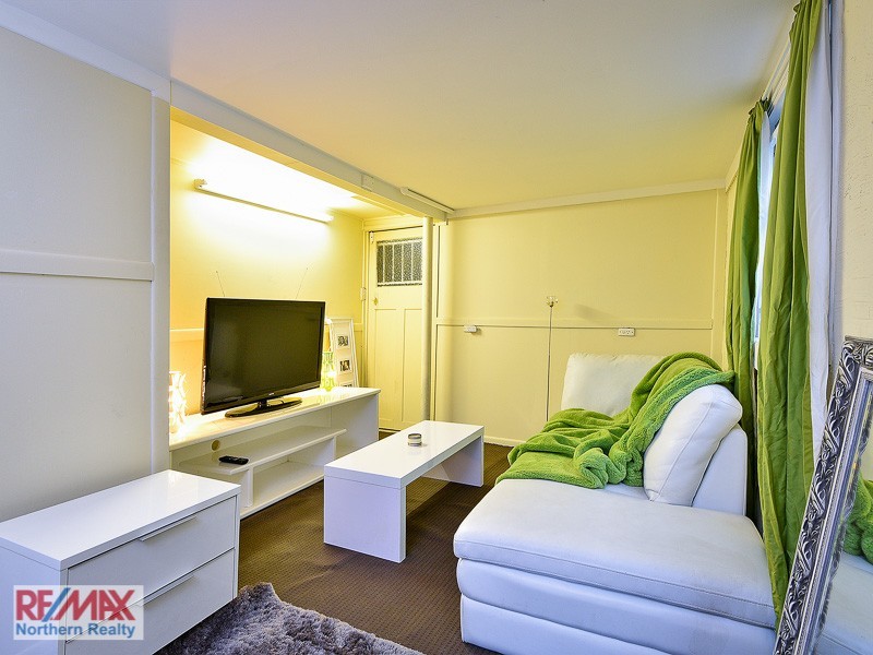 25 Armentieres Street, Kedron QLD 4031