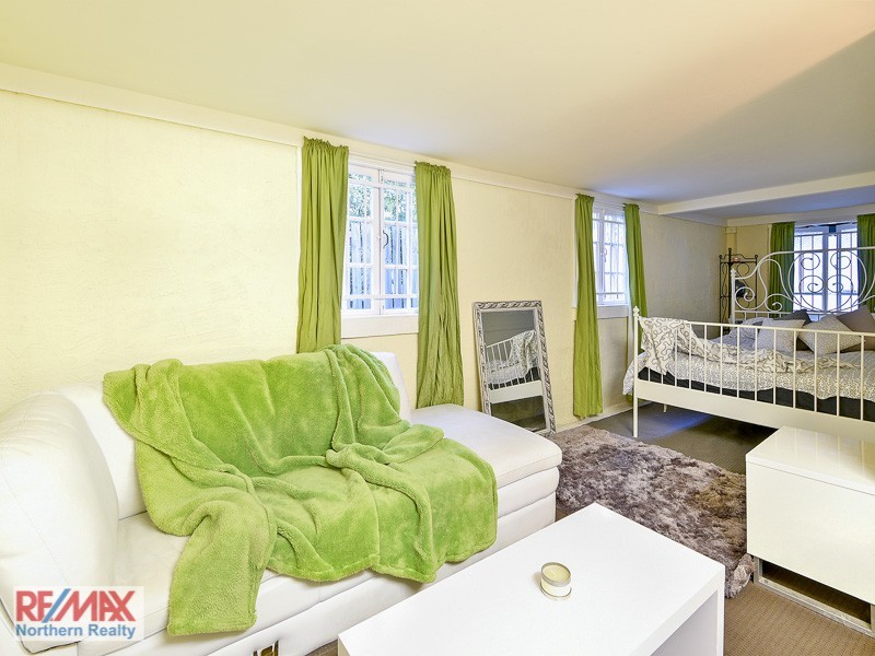 25 Armentieres Street, Kedron QLD 4031