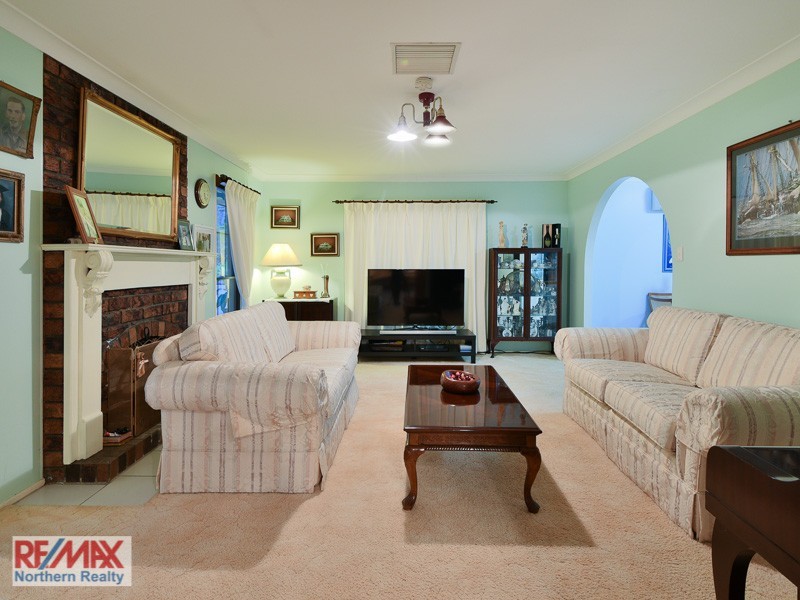 9 Regent Street, Joyner QLD 4500