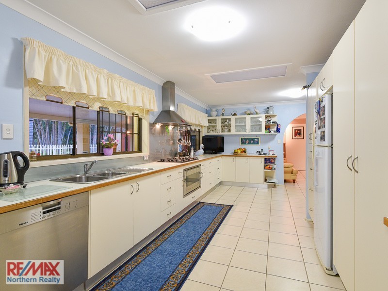 9 Regent Street, Joyner QLD 4500