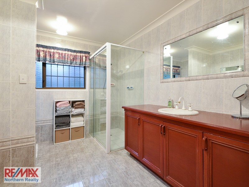9 Regent Street, Joyner QLD 4500