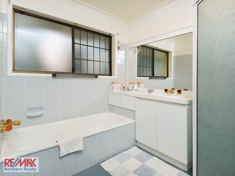 9 Regent Street, Joyner QLD 4500