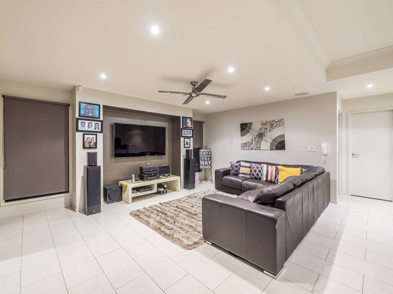 40 Wivenhoe Ave, Albany Creek QLD 4035