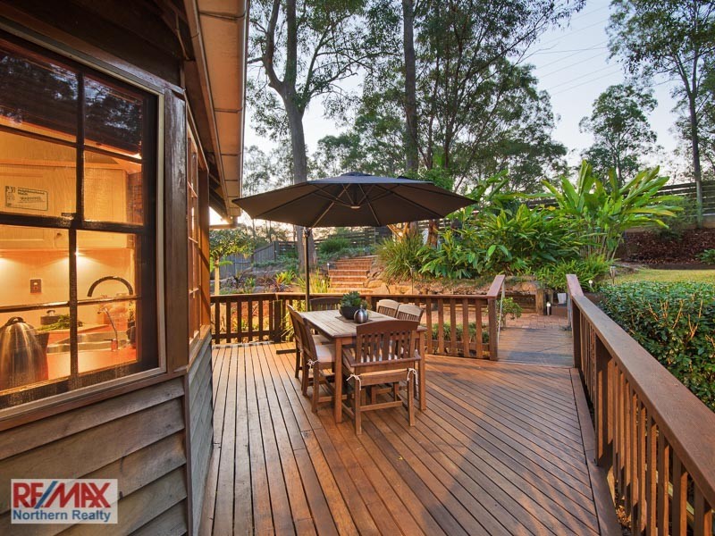 27 Buranda Road, Clear Mountain QLD 4500