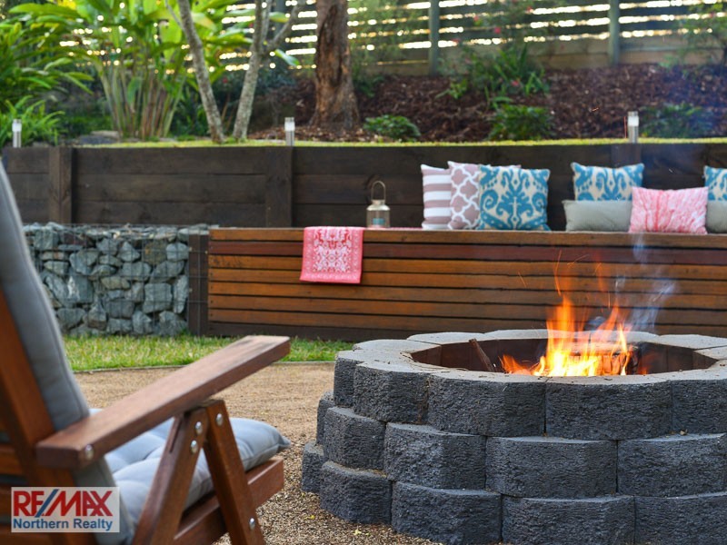 27 Buranda Road, Clear Mountain QLD 4500