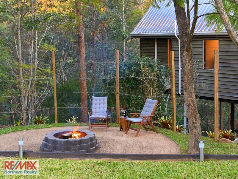 27 Buranda Road, Clear Mountain QLD 4500