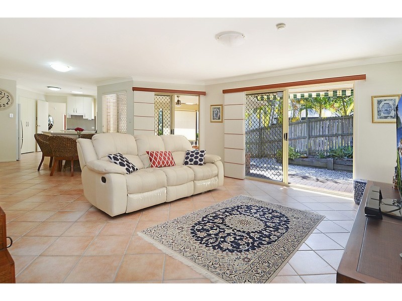 2 Highland Place, Bridgeman Downs QLD 4035