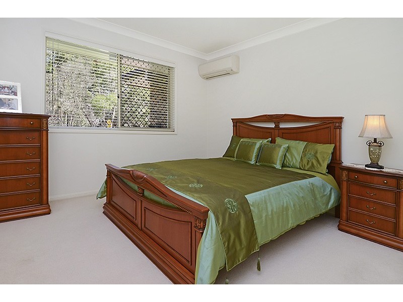 2 Highland Place, Bridgeman Downs QLD 4035