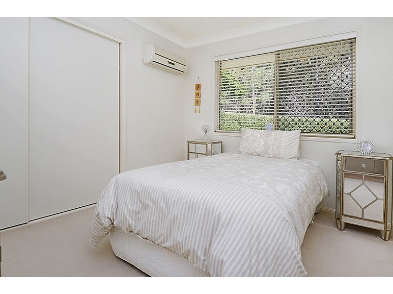 2 Highland Place, Bridgeman Downs QLD 4035