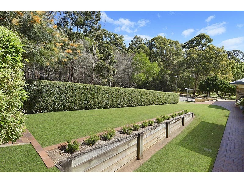 2 Highland Place, Bridgeman Downs QLD 4035