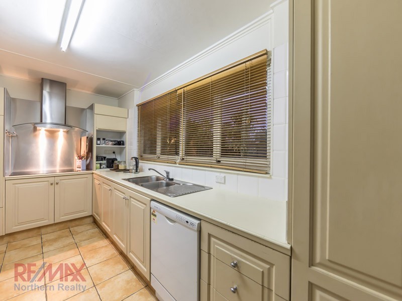 112 Bray Road, Lawnton QLD 4501