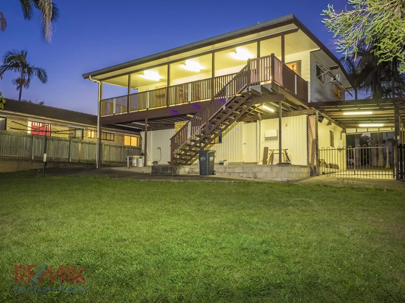 27 Woodbury Ave, Bray Park QLD 4500
