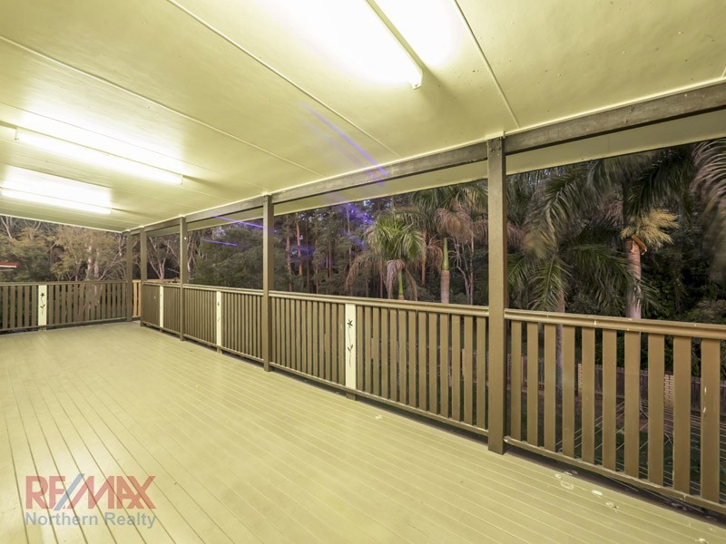 27 Woodbury Ave, Bray Park QLD 4500