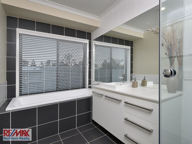 17 Amanda June Close, Joyner QLD 4500