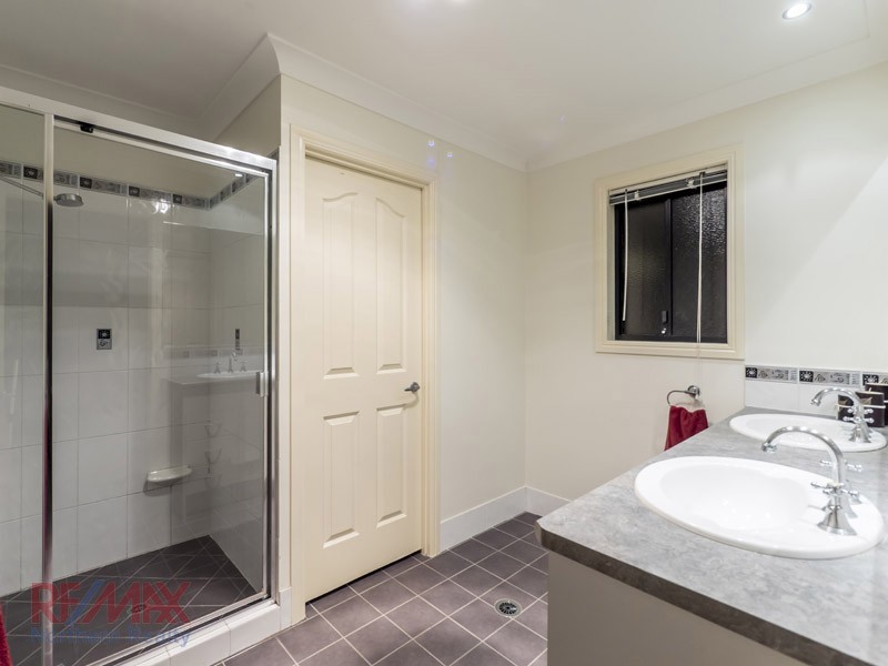 34 Bayberry Cr, Warner QLD 4500